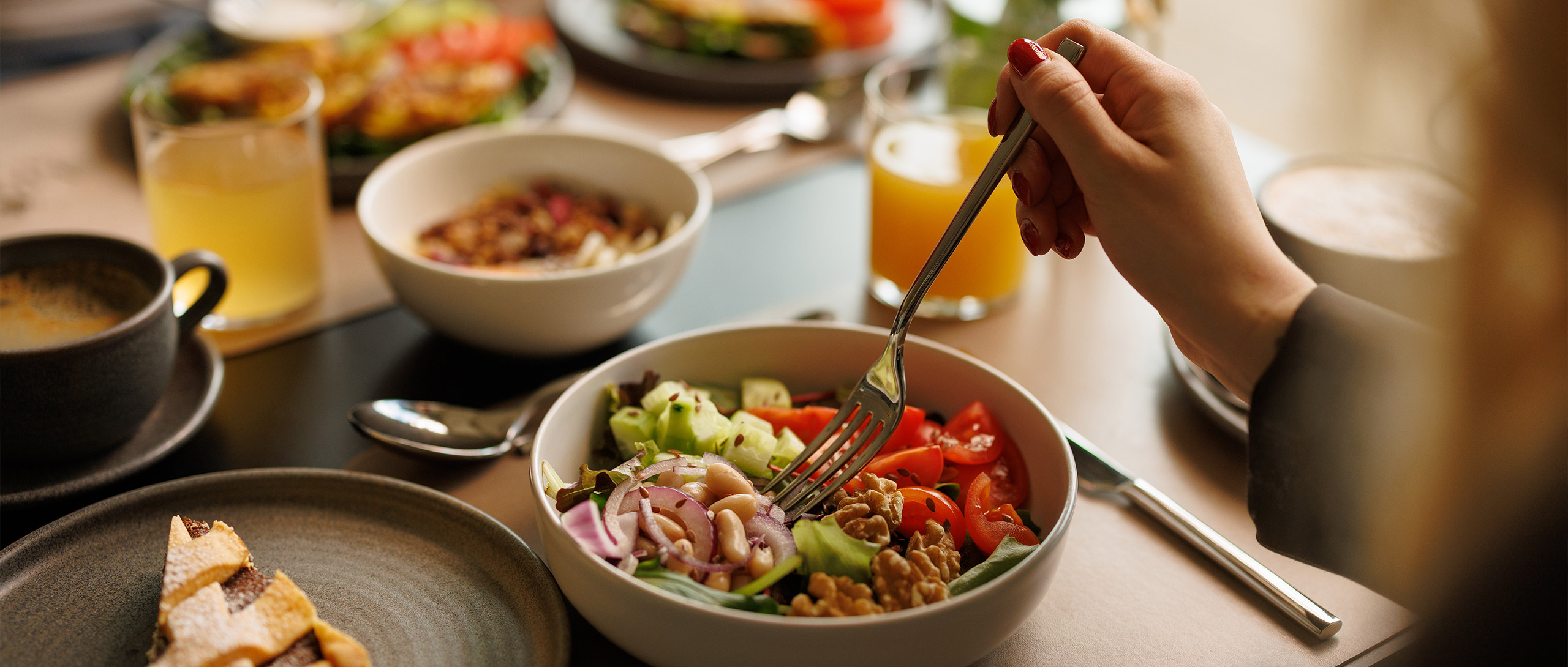 Frühstück mit Produkten des Agriturismo Vinea in Arco