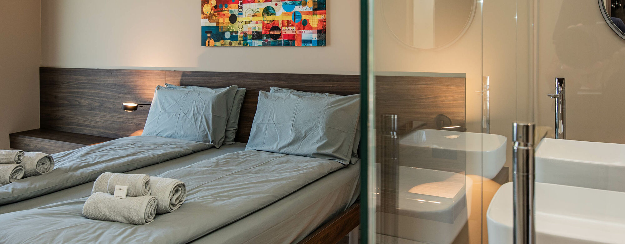 Deluxe mit Balkon | Freier Blick in die Landschaft mit privatem Balkon.